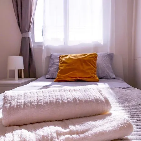 Homestay Cosy Modren On Valencia